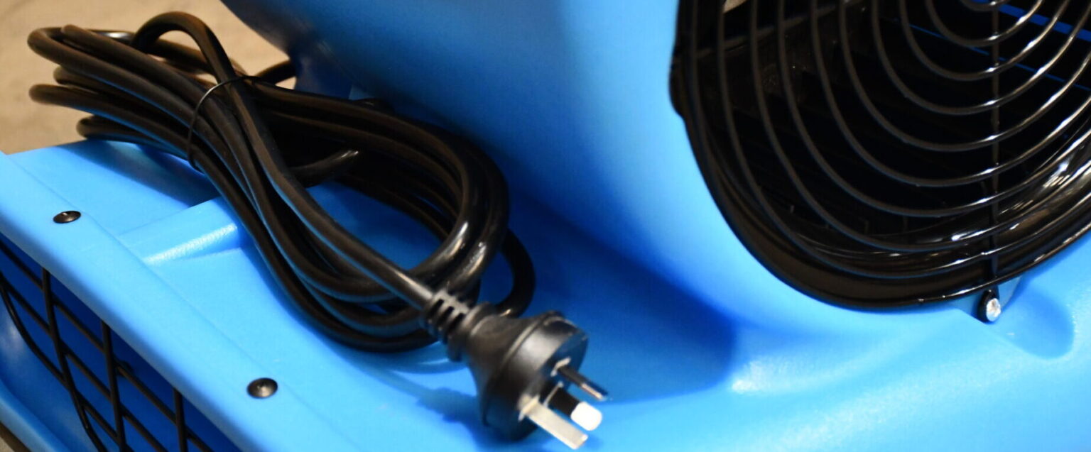 Do Evaporative Coolers Work On Hot, Humid Days? Fanmaster